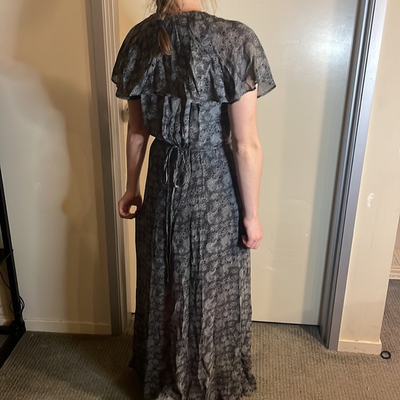 Reformation Black and White Floral Wrap Dress - Picture 7 of 10